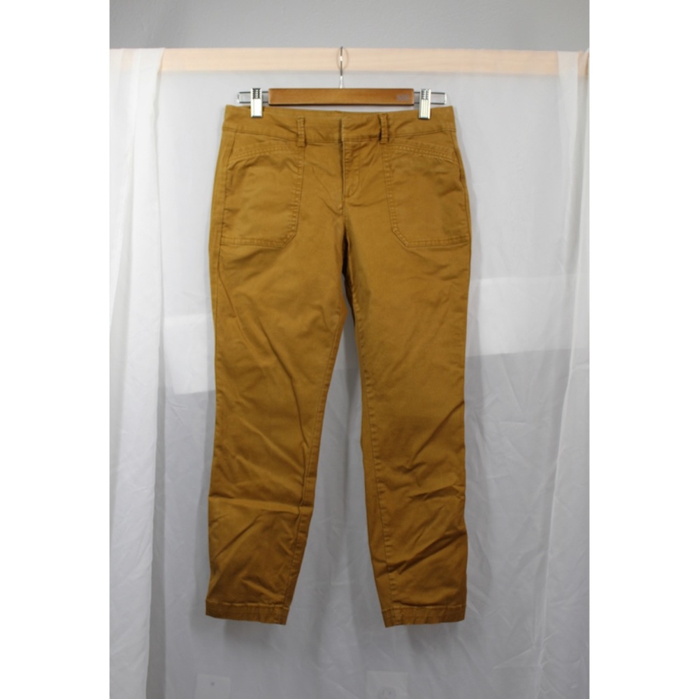 Old Navy Pixie Mid Rise Pants in Yellow - Size 02